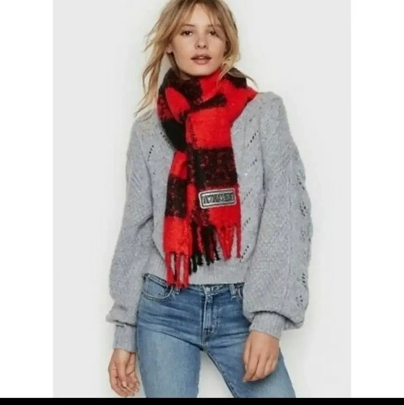 Victoria's Secret‎ Buffalo check scarf - Picture 1 of 7